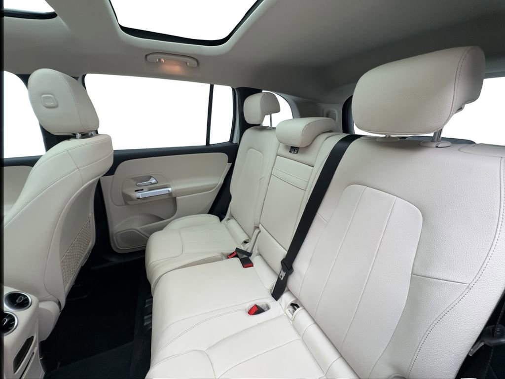 Used 2021 Mercedes-Benz GLB 250 image 25