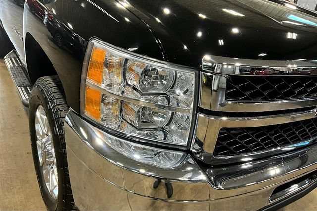 Used 2014 Chevrolet Silverado 2500 W/T w/ Snow Plow Prep Package AWD/4WD image 25