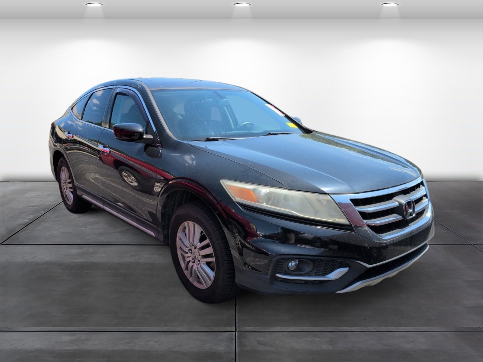 Used 2015 Honda Crosstour EX image 2
