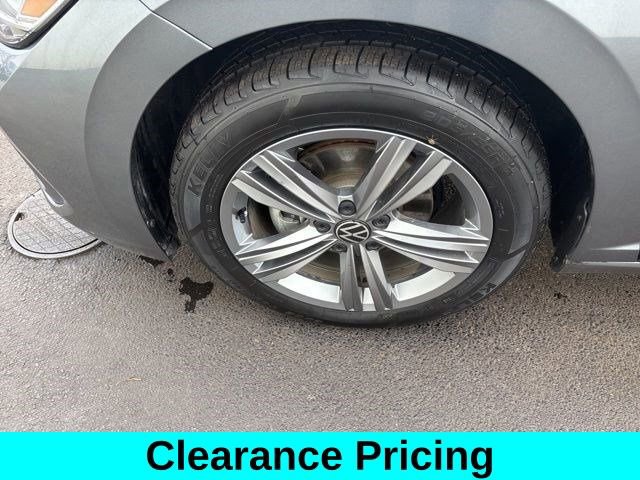 Used 2024 Volkswagen Jetta SE image 42