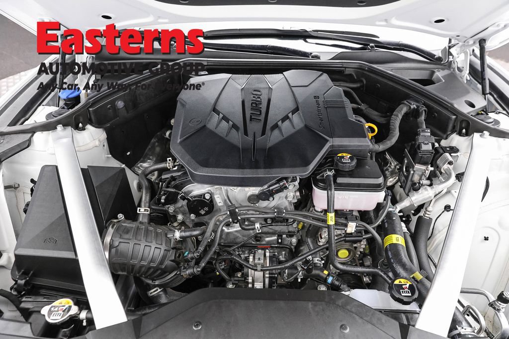 Used 2025 Genesis G70 2.5T RWD image 7
