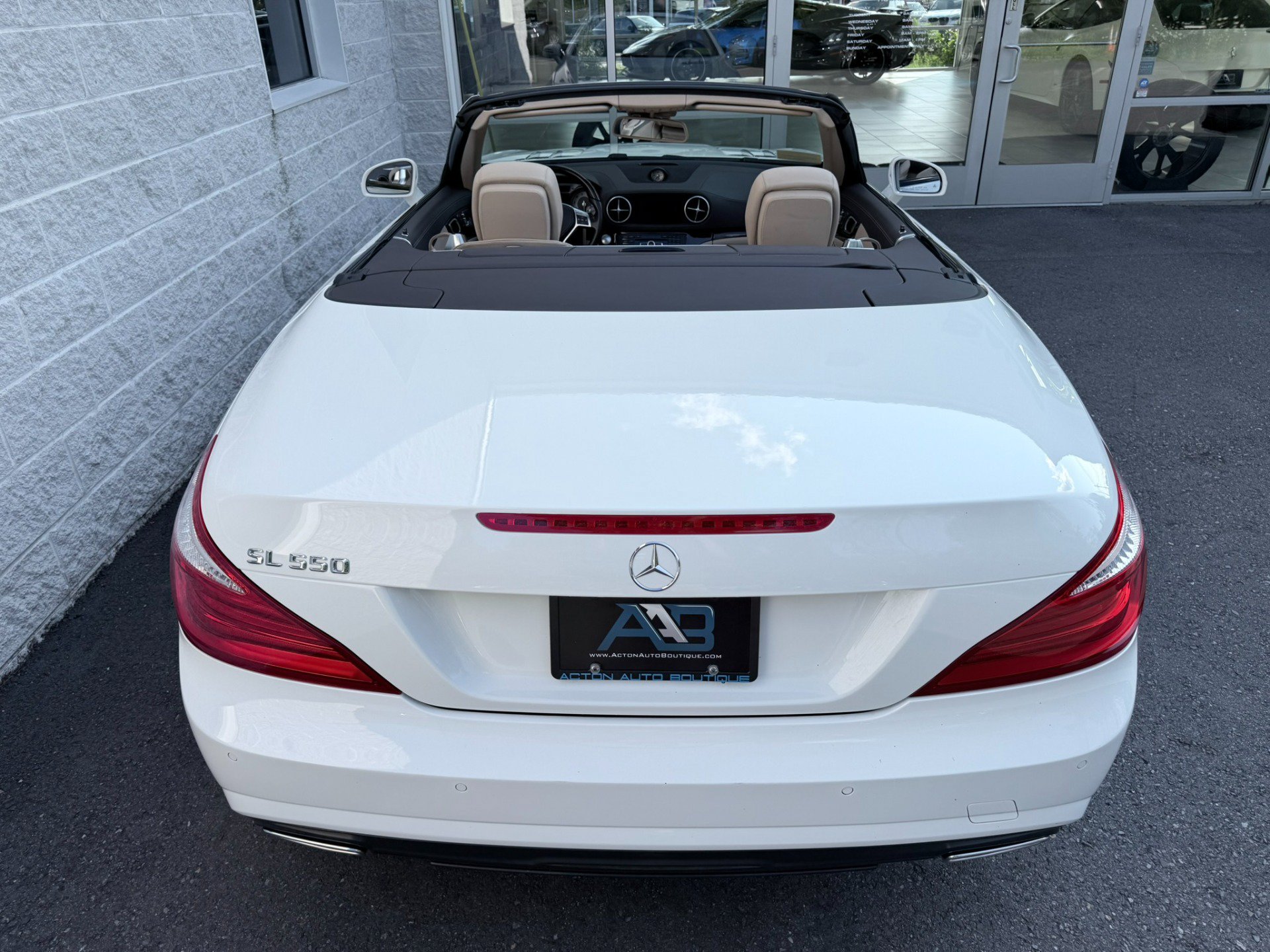 Used 2015 Mercedes-Benz SL 550 image 32
