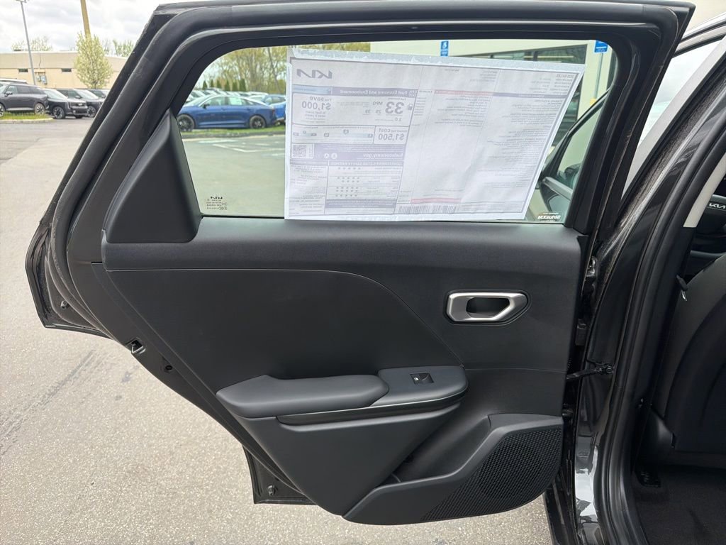 New 2026 Kia K4 LXS image 17