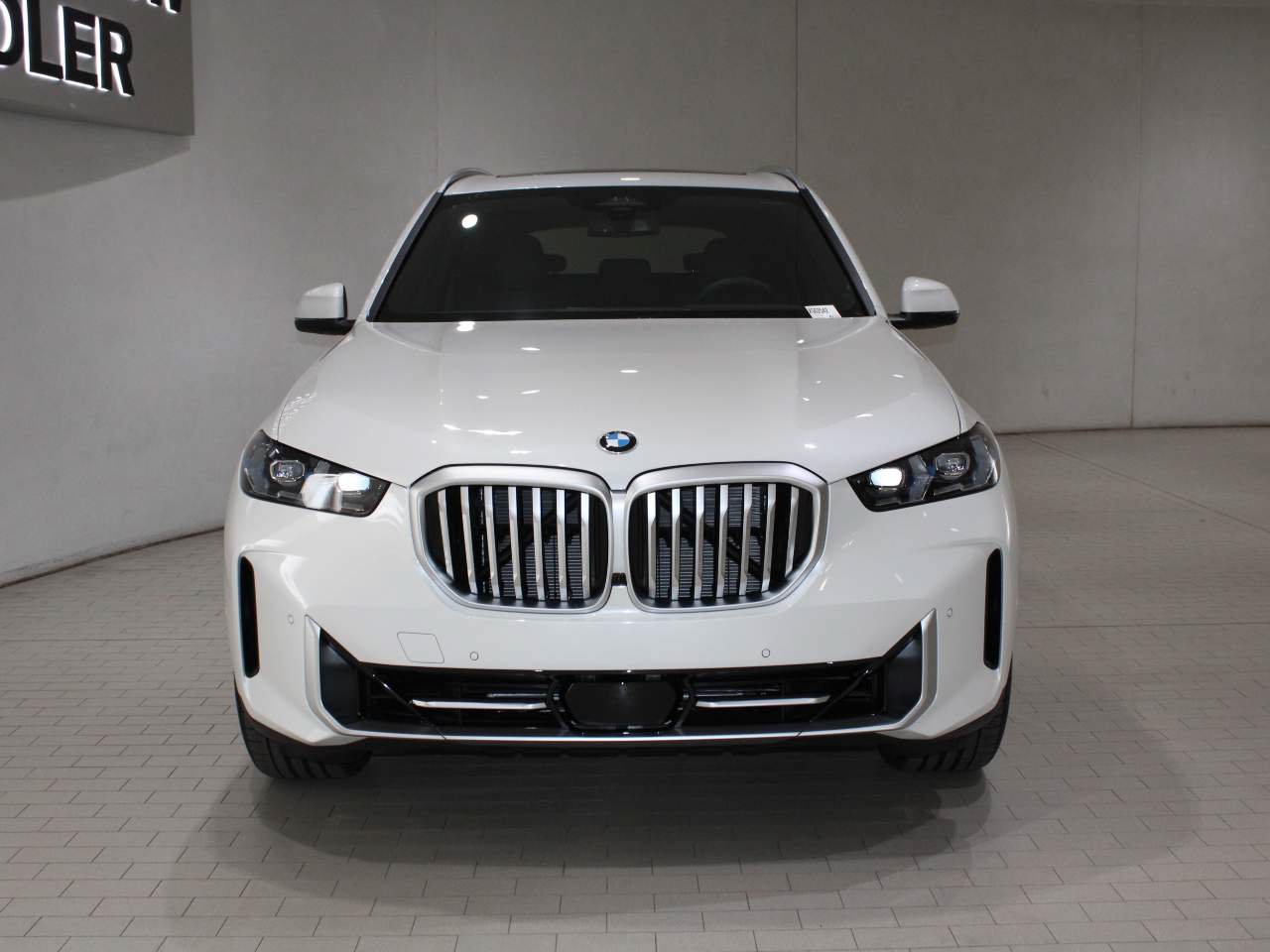 Used 2026 BMW X5 xDrive40i AWD/4WD image 10
