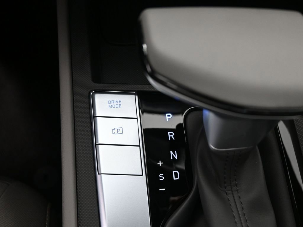 New 2026 Hyundai Elantra Sport image 30