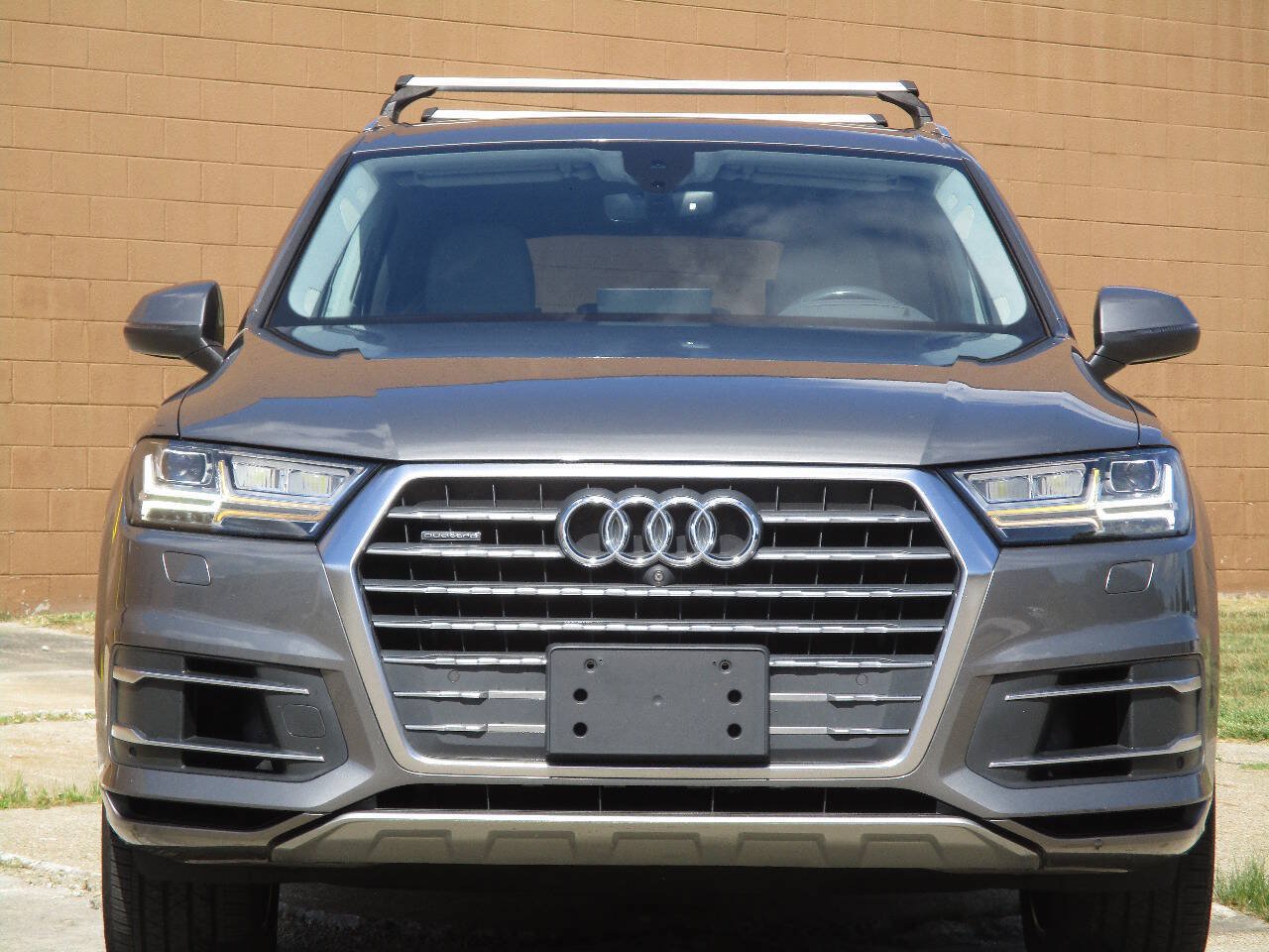 Used 2017 Audi Q7 3.0T Prestige AWD/4WD image 4