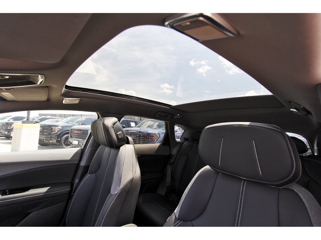 New 2027 Cadillac Optiq Sport AWD/4WD image 23