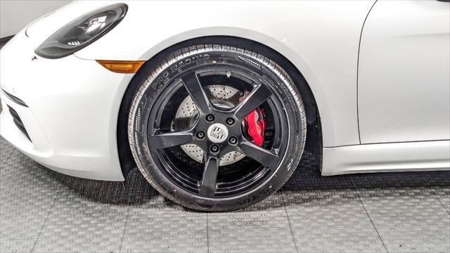 Used 2018 Porsche 718 Cayman RWD image 29