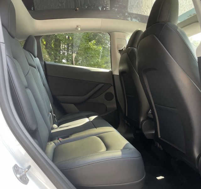 Used 2021 Tesla Model Y Long Range image 18