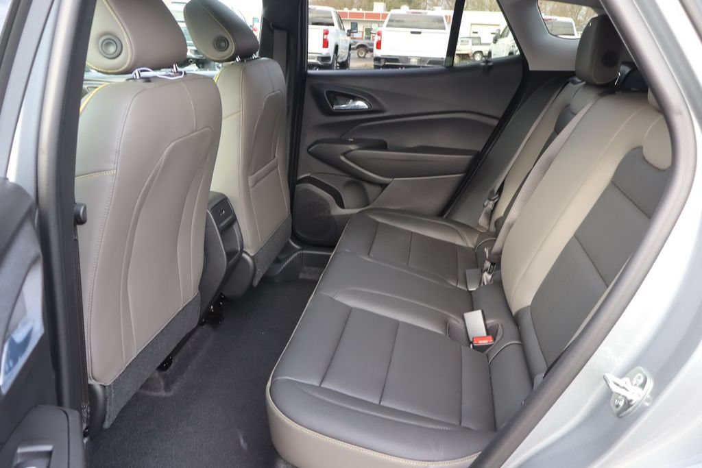 New 2026 Chevrolet Trax ACTIV FWD image 20