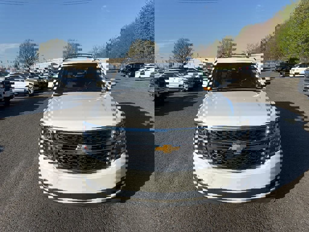 Certified 2019 Chevrolet Tahoe LT w/ Luxury Package image 2