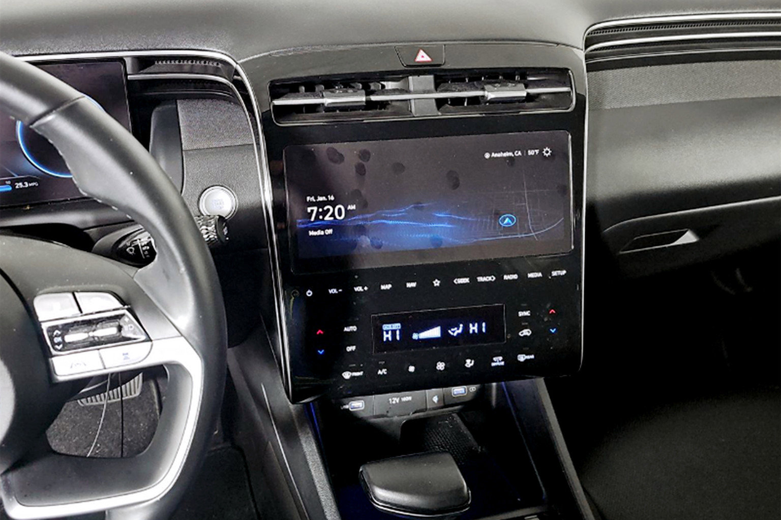 Used 2024 Hyundai Tucson SEL w/ Convenience Package image 10