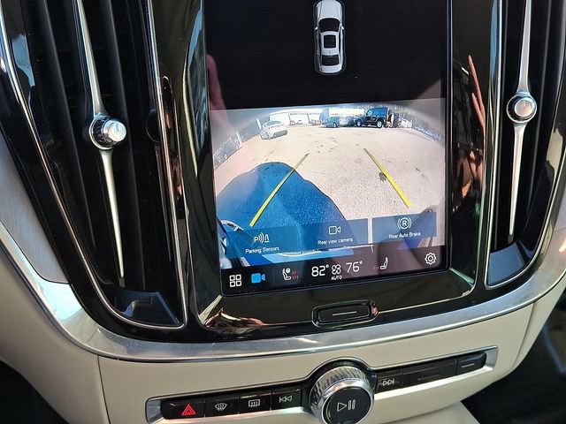 Used 2024 Volvo S60 B5 Core image 25