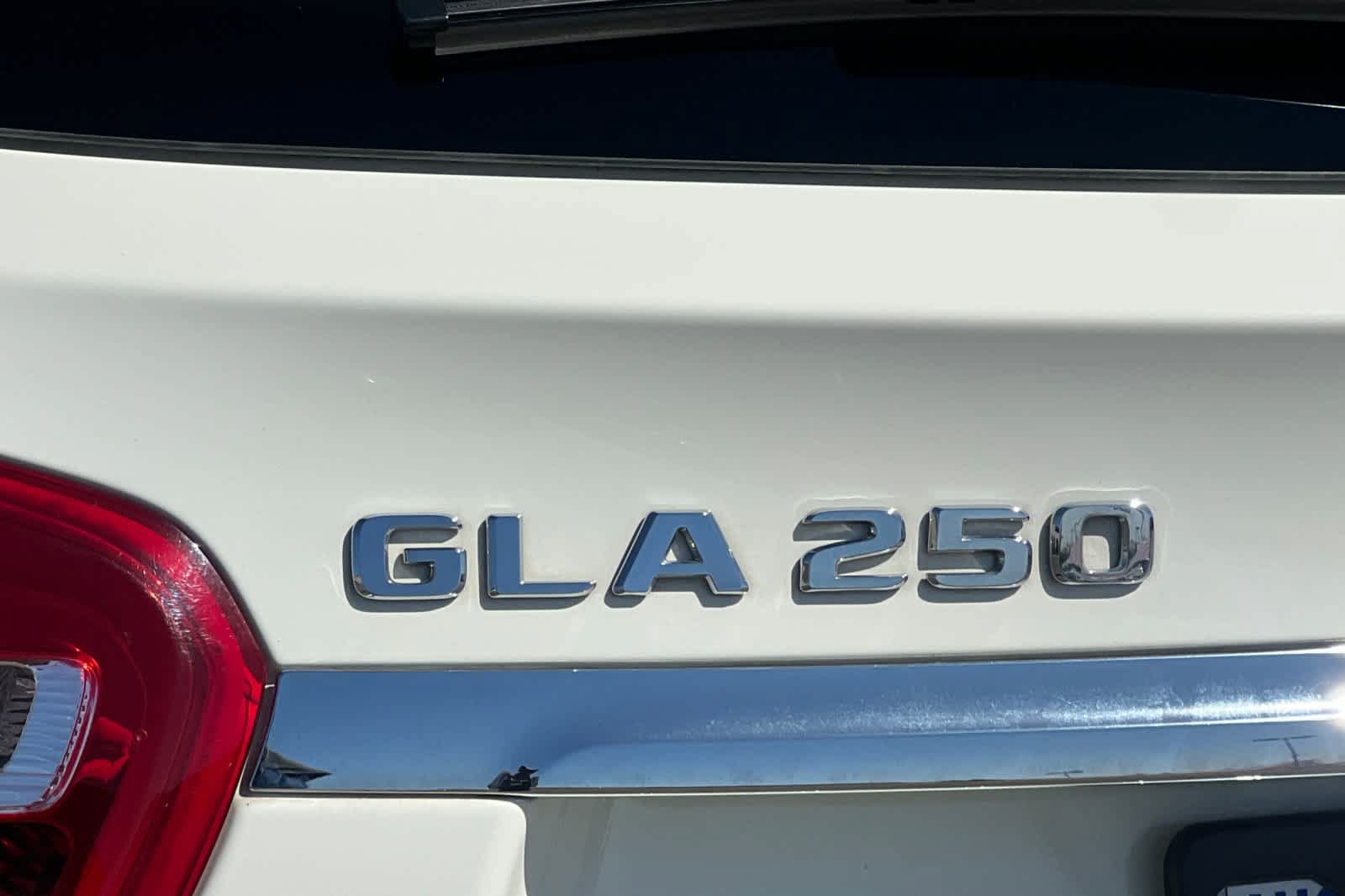 Used 2018 Mercedes-Benz GLA 250 4MATIC image 32