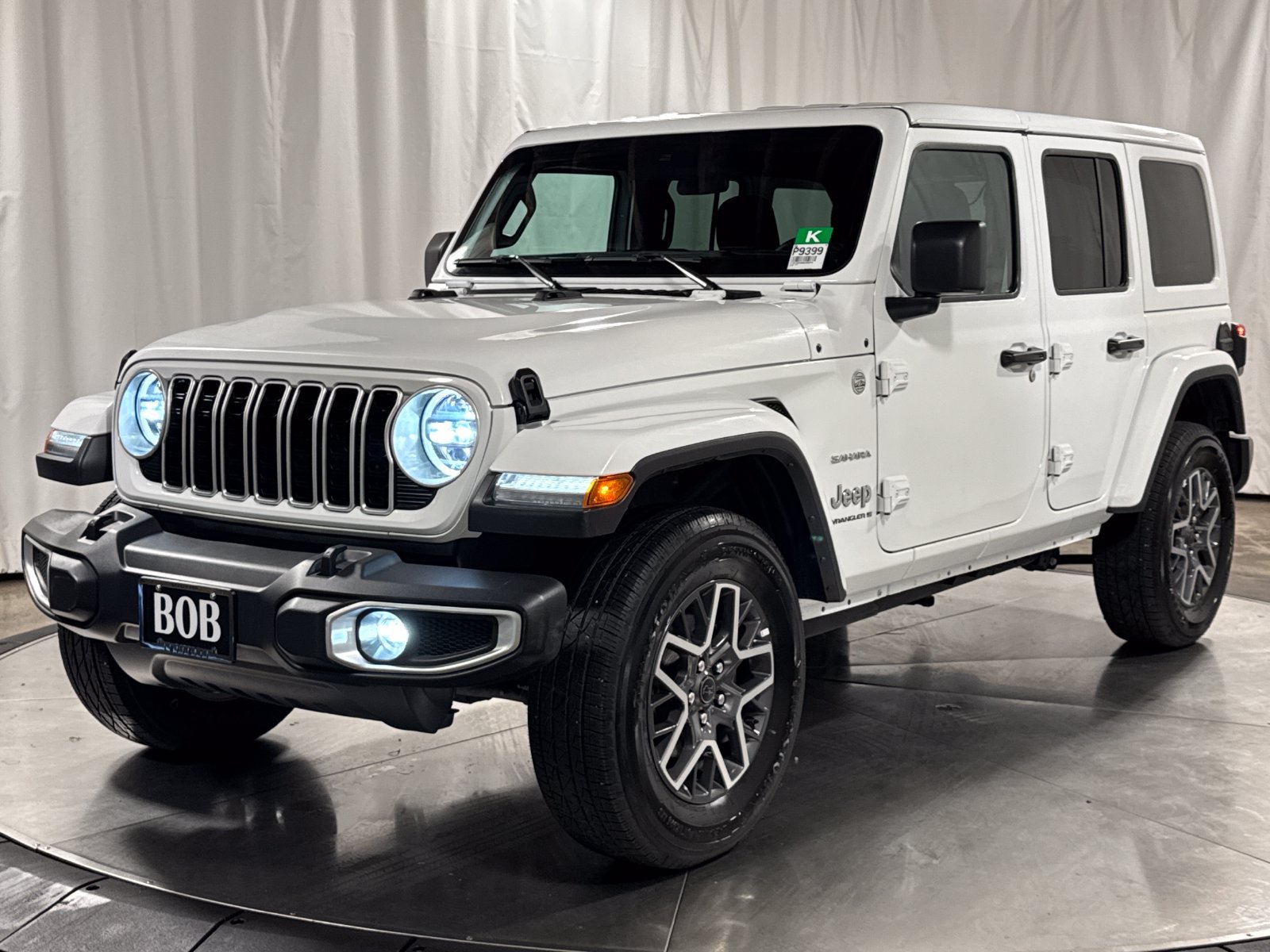 Used 2024 Jeep Wrangler Unlimited Sahara AWD/4WD image 1