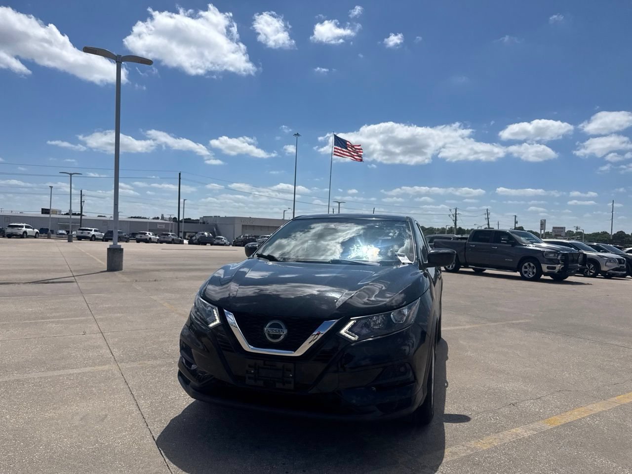 Used 2020 Nissan Rogue Sport S AWD/4WD image 6