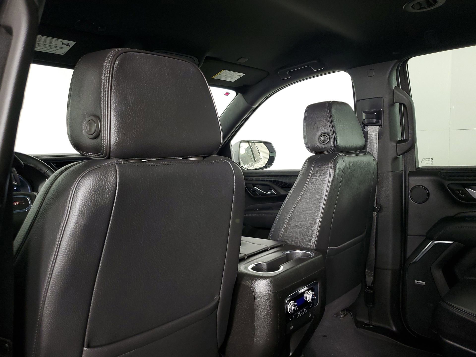 Used 2023 GMC Yukon Denali image 48