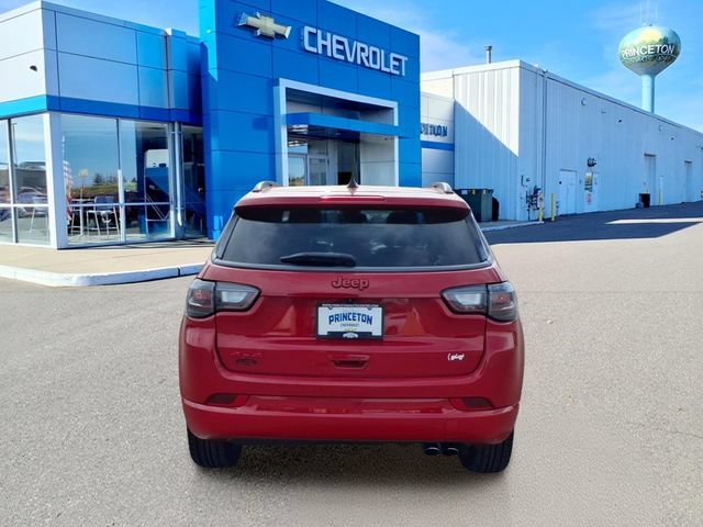 Used 2022 Jeep Compass Limited w/ (RED) Package AWD/4WD image 4