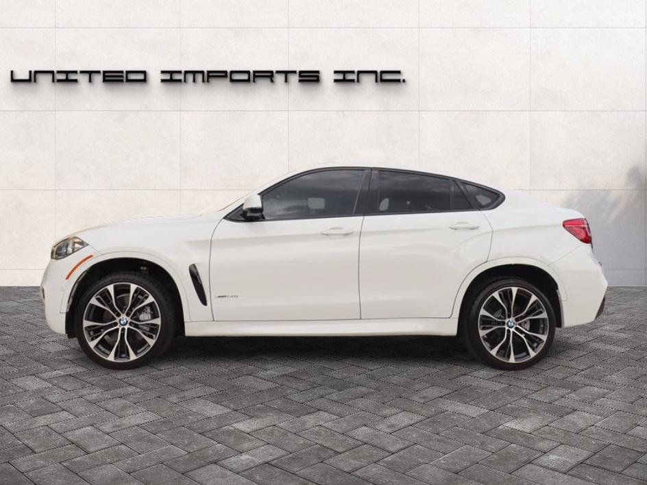 Used 2019 BMW X6 xDrive50i w/ M Sport Package AWD/4WD image 4
