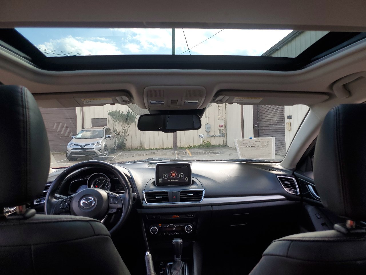 Used 2014 MAZDA MAZDA3 s Grand Touring image 2