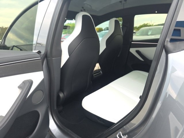 Used 2026 Tesla Model Y Performance AWD/4WD image 23