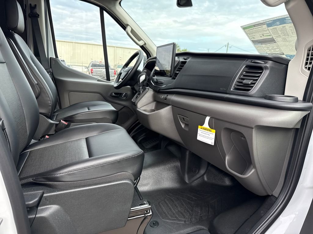 New 2026 Ford Transit 250 148 Medium Roof RWD image 22