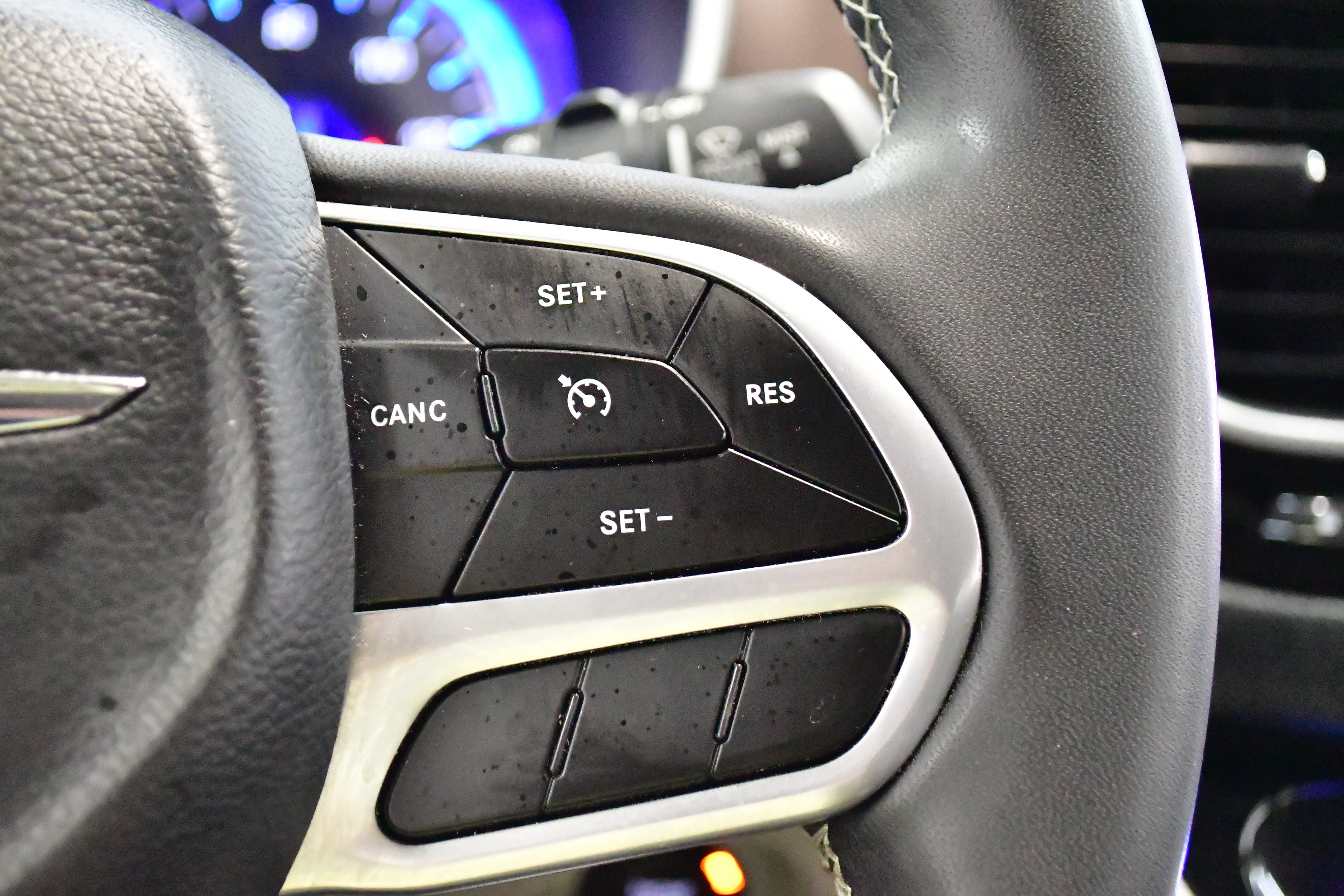 Used 2023 Chrysler Voyager LX FWD image 24