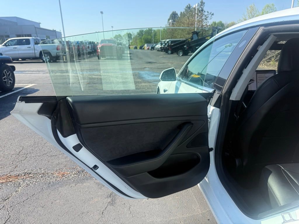 Used 2020 Tesla Model 3 Long Range AWD/4WD image 36