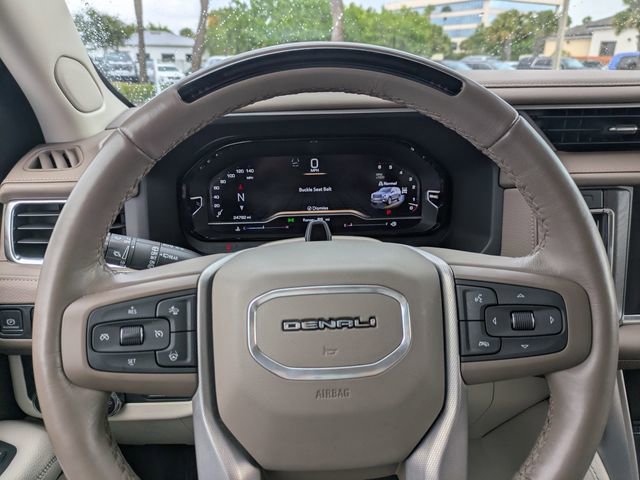 Used 2024 GMC Yukon Denali w/ Denali Reserve Package image 34