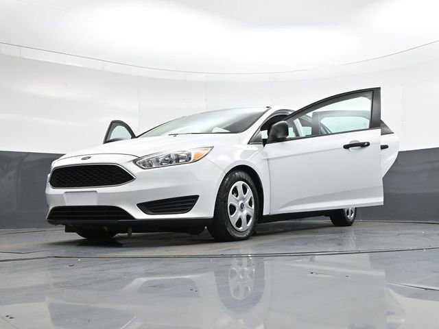 Used 2015 Ford Focus S image 44
