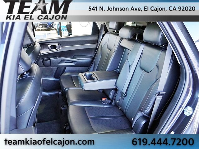 Certified 2025 Kia Sorento S w/ Panoramic Sunroof Package image 18