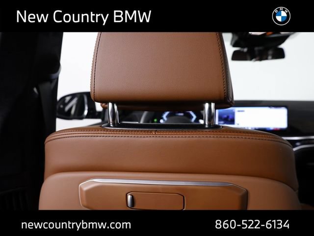 Used 2026 BMW X7 M60i AWD/4WD image 35