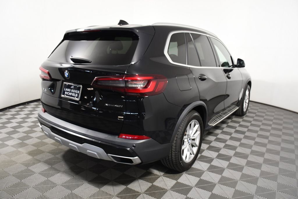 Used 2021 BMW X5 xDrive40i w/ Premium Package image 6