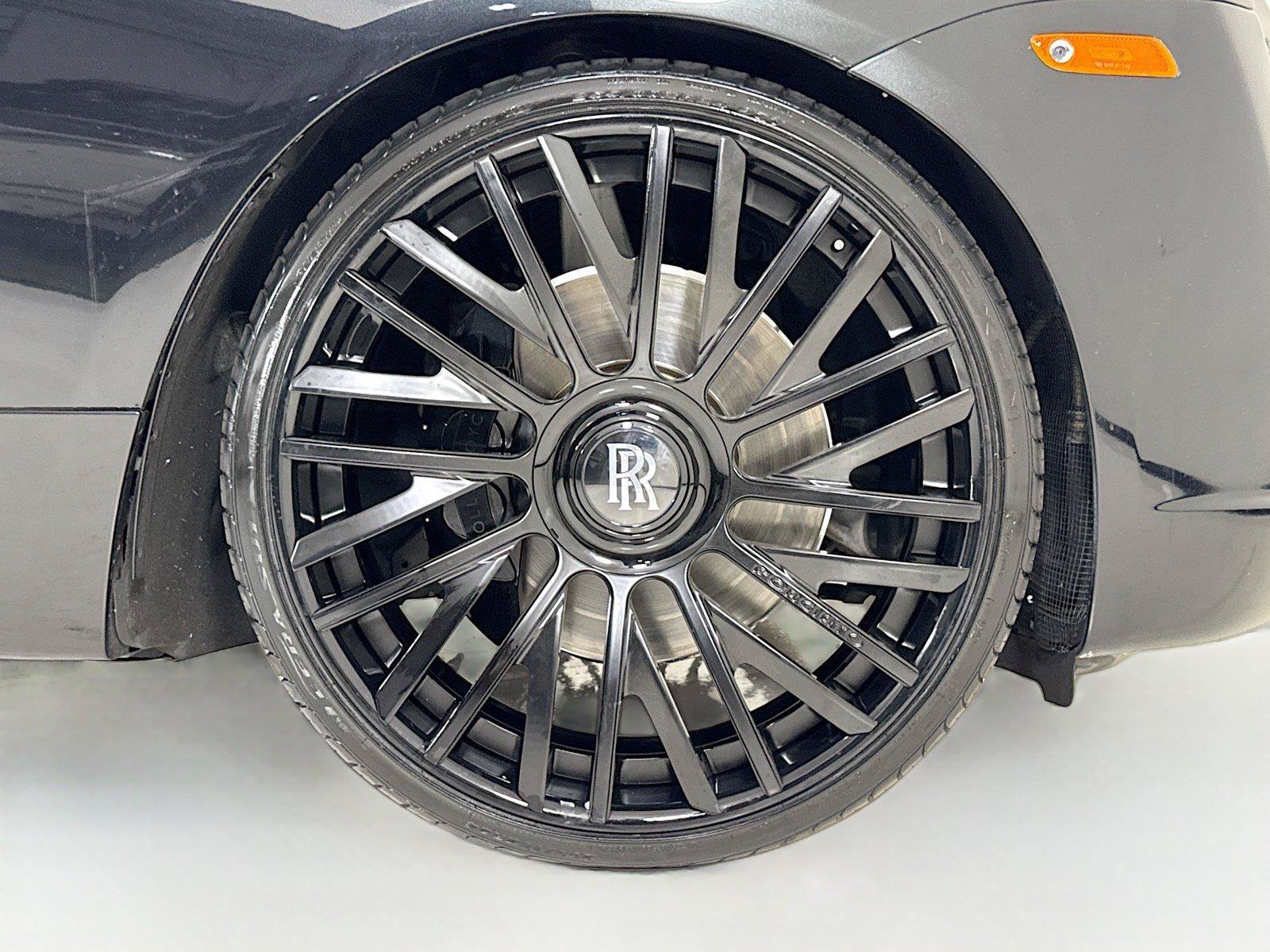 Used 2014 Rolls-Royce Wraith RWD image 33
