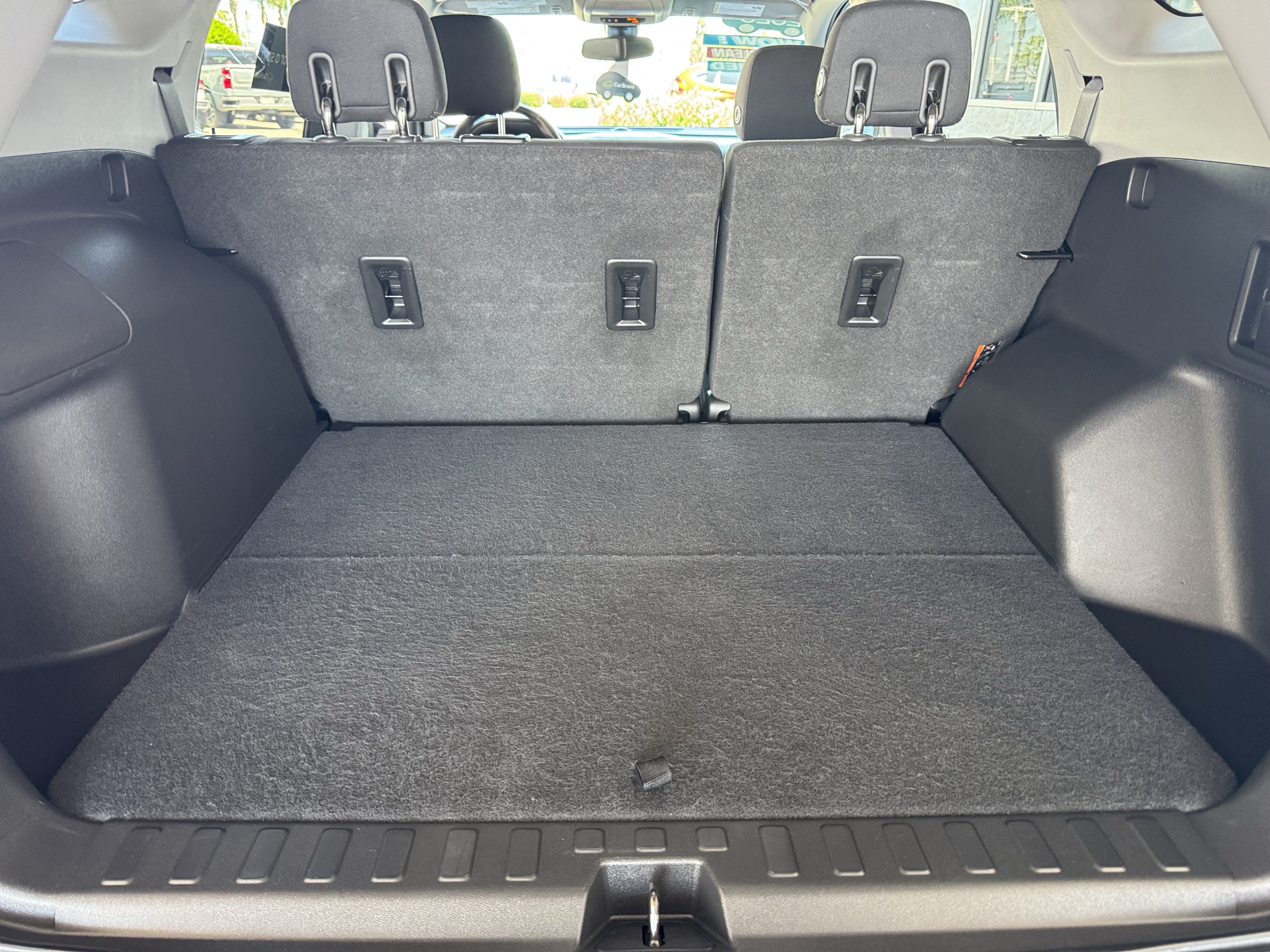 Used 2020 GMC Terrain SLE w/ Elevation Edition FWD image 18