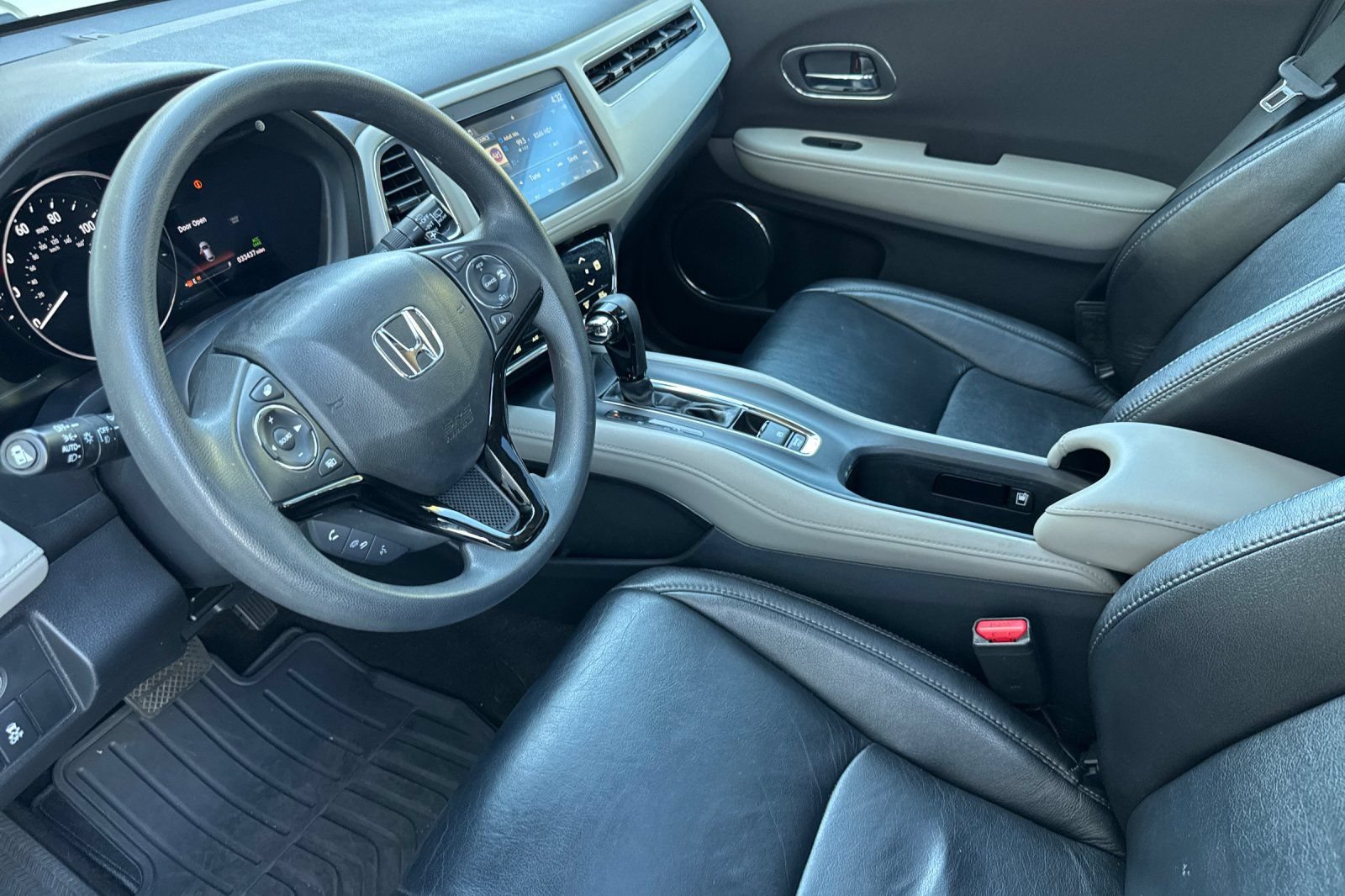 Used 2022 Honda HR-V EX image 9