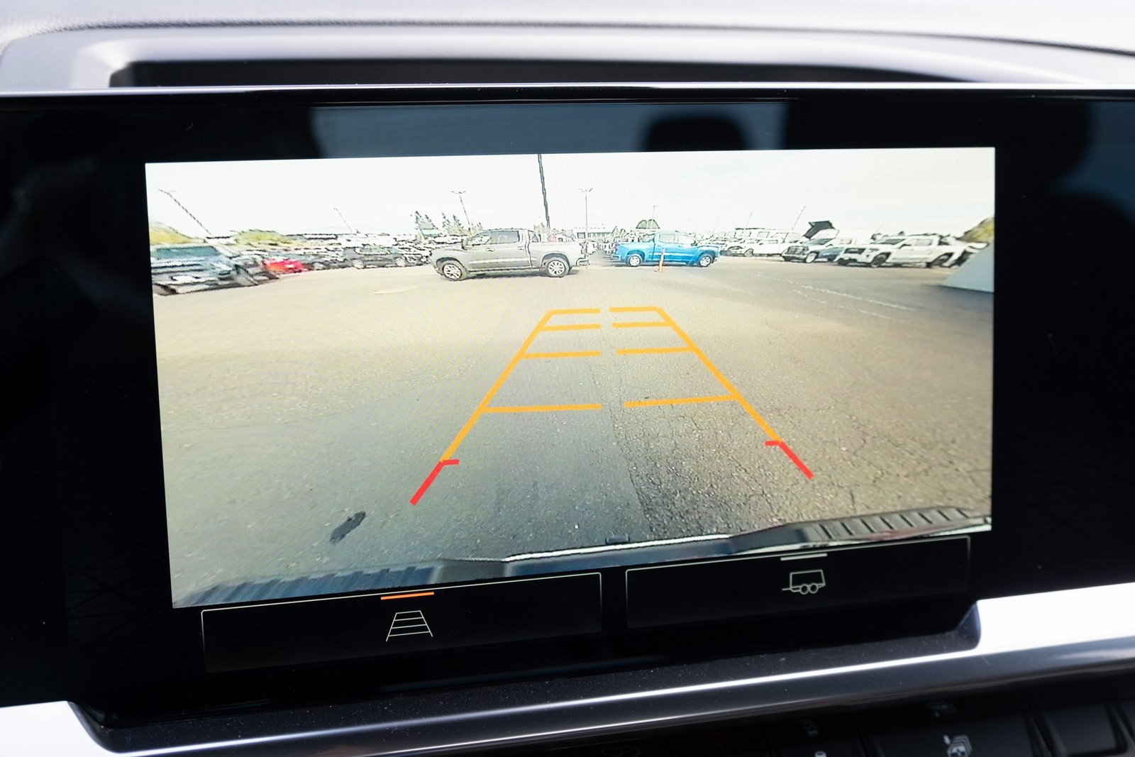 Used 2023 GMC Sierra 1500 SLE image 4