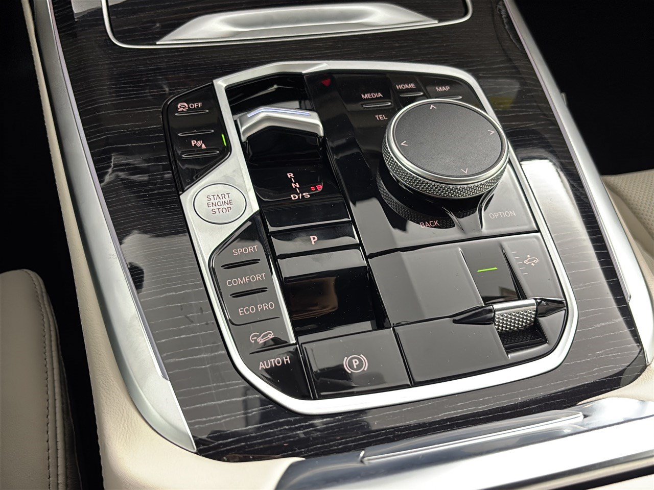 New 2027 BMW X7 xDrive40i AWD/4WD image 21