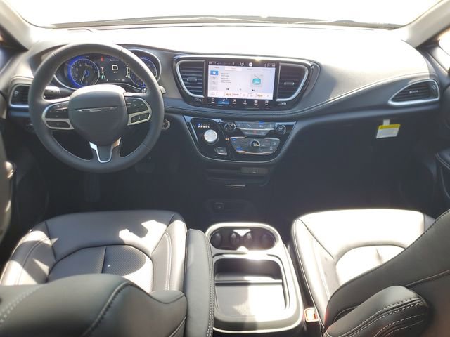 New 2027 Chrysler Pacifica Select FWD image 12