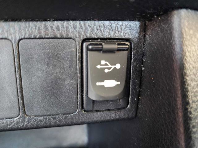 Used 2015 Toyota Corolla LE w/ Body Protection Package #1 FWD image 21