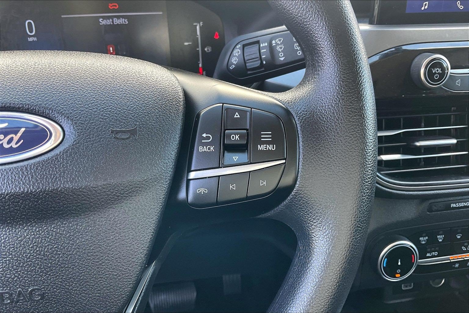 Used 2025 Ford Escape Active AWD/4WD image 24