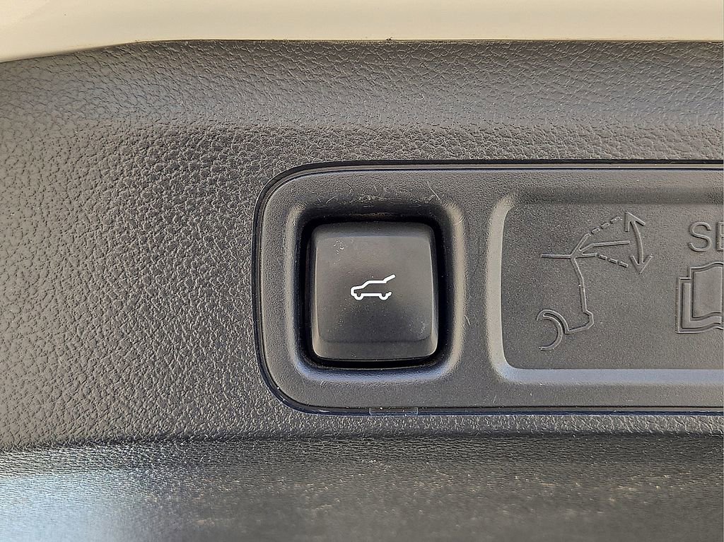 Used 2024 Ford Expedition Max Limited image 12