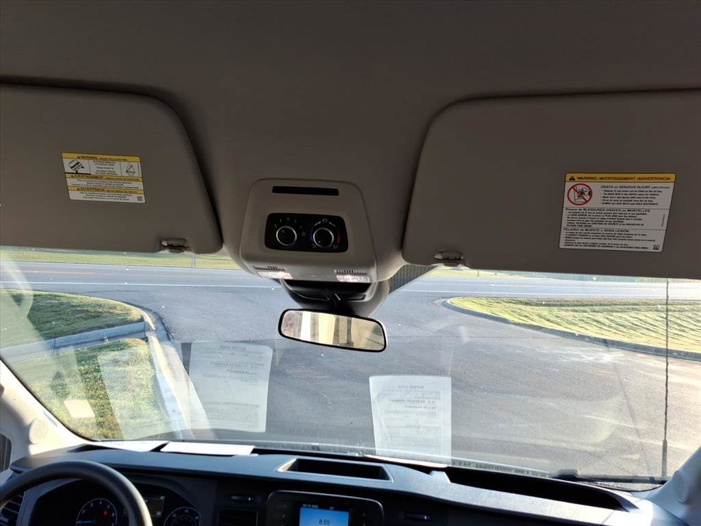 Used 2024 Ford Transit 350 XL image 9