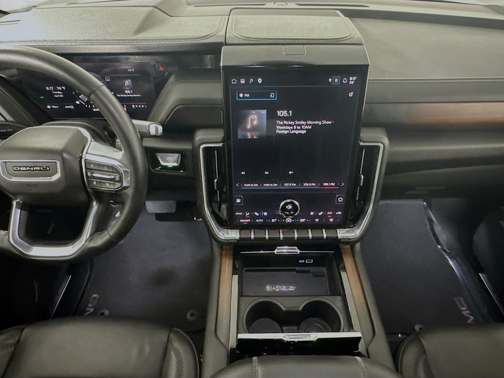 Used 2025 GMC Yukon Denali AWD/4WD image 27