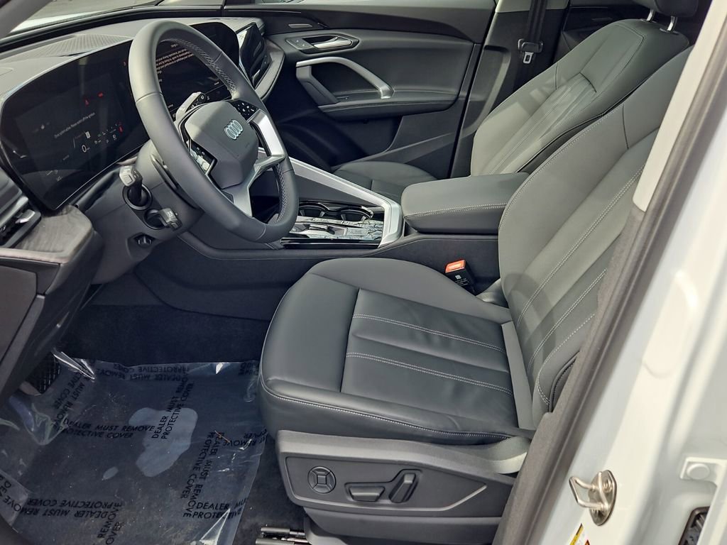 Certified 2025 Audi Q5 Premium Plus w/ Premium Plus image 11