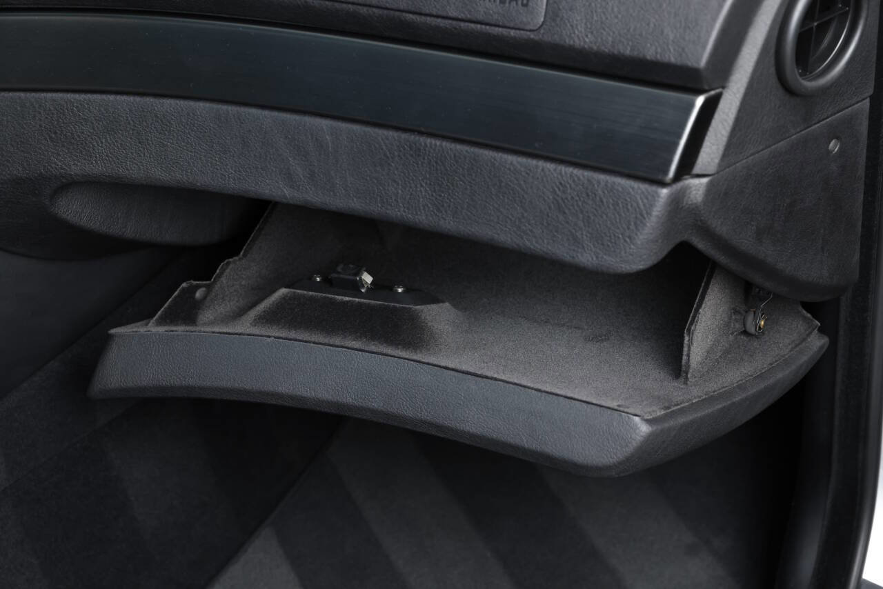 Used 2003 BMW M5 image 70