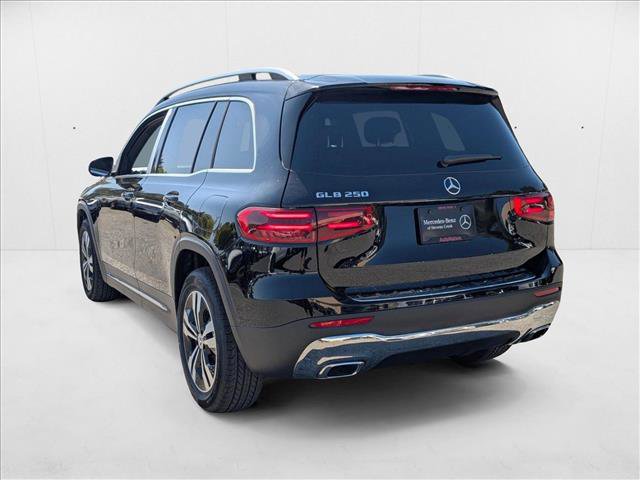 New 2025 Mercedes-Benz GLB 250 image 8