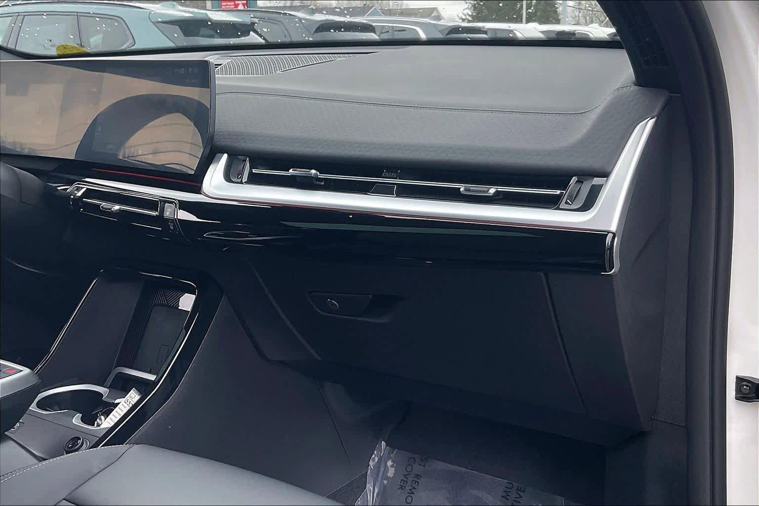Used 2025 BMW X2 xDrive28i image 18