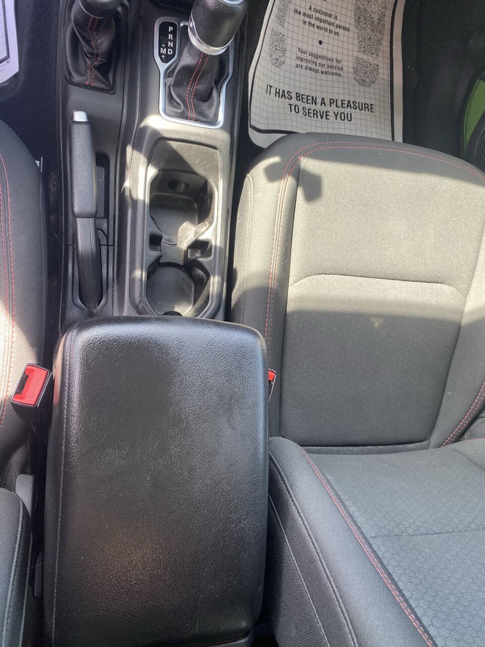 Used 2019 Jeep Wrangler Unlimited Rubicon w/ Cold Weather Group AWD/4WD image 12
