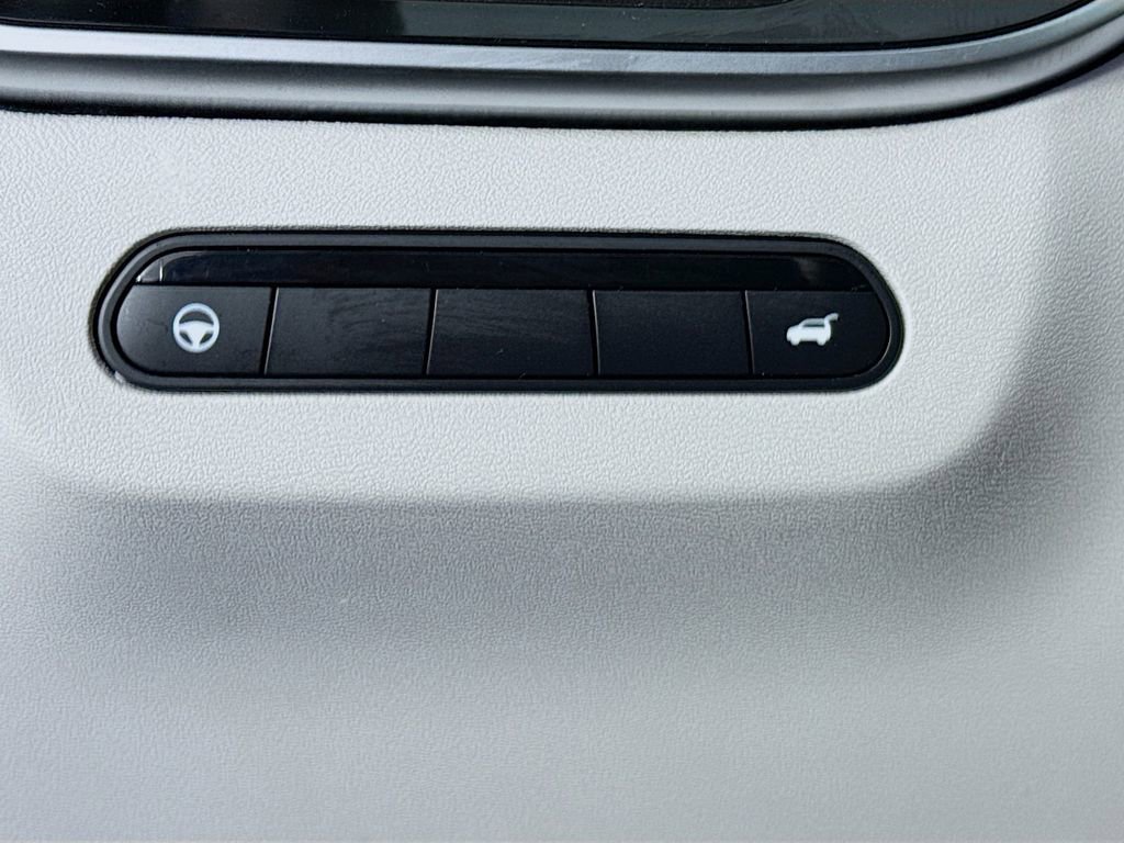 Certified 2026 INFINITI QX60 Luxe w/ Cargo Package FWD image 10
